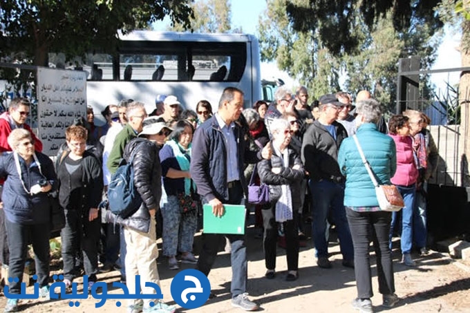 زيارة مجموعة سياحية من مدن يهودية مختلفة في البلاد الى جلجولية